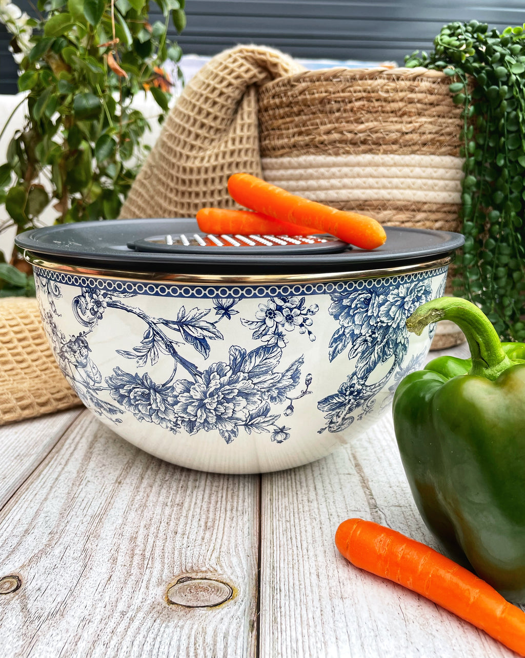 Azure Salad Bowl House of Cutlery